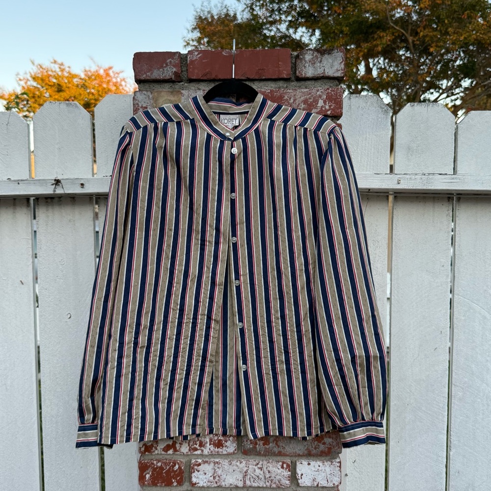 Vintage Koret button down top - Picture 9 of 9